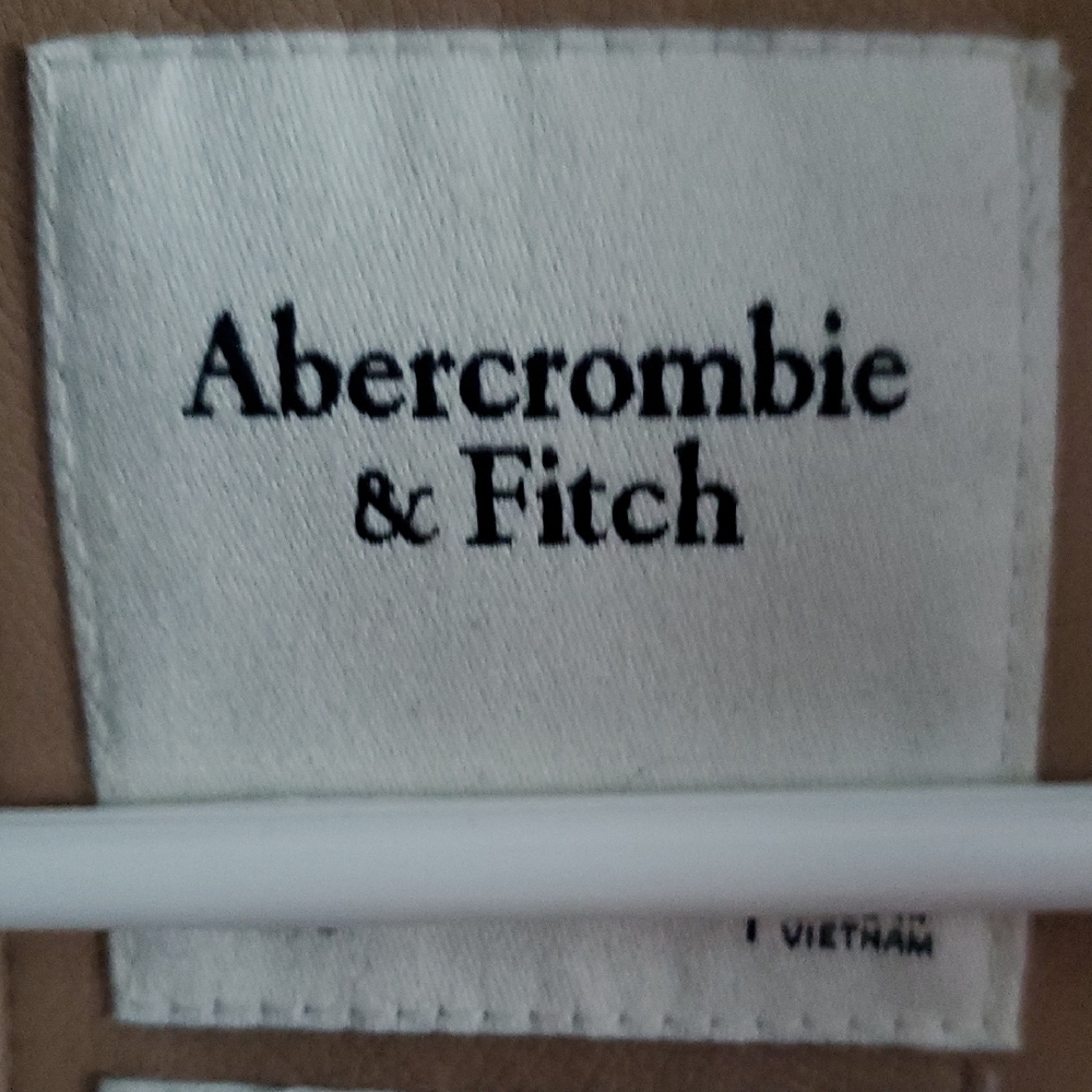 Abercrombie & Fitch Women's Tan Puffer Vest - Picture 2 of 7